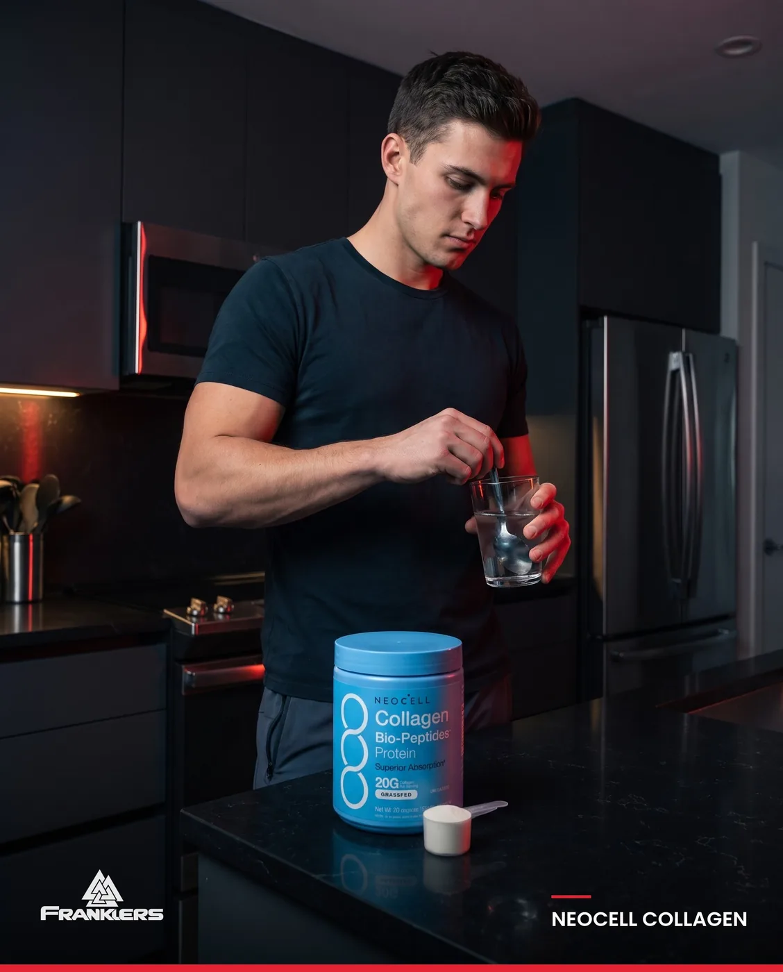 Neocell Collagen en la cocina después de entrenar